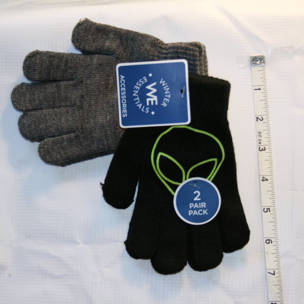 2 Left Kid Glove Sets Black Alien Gray Winter Gear